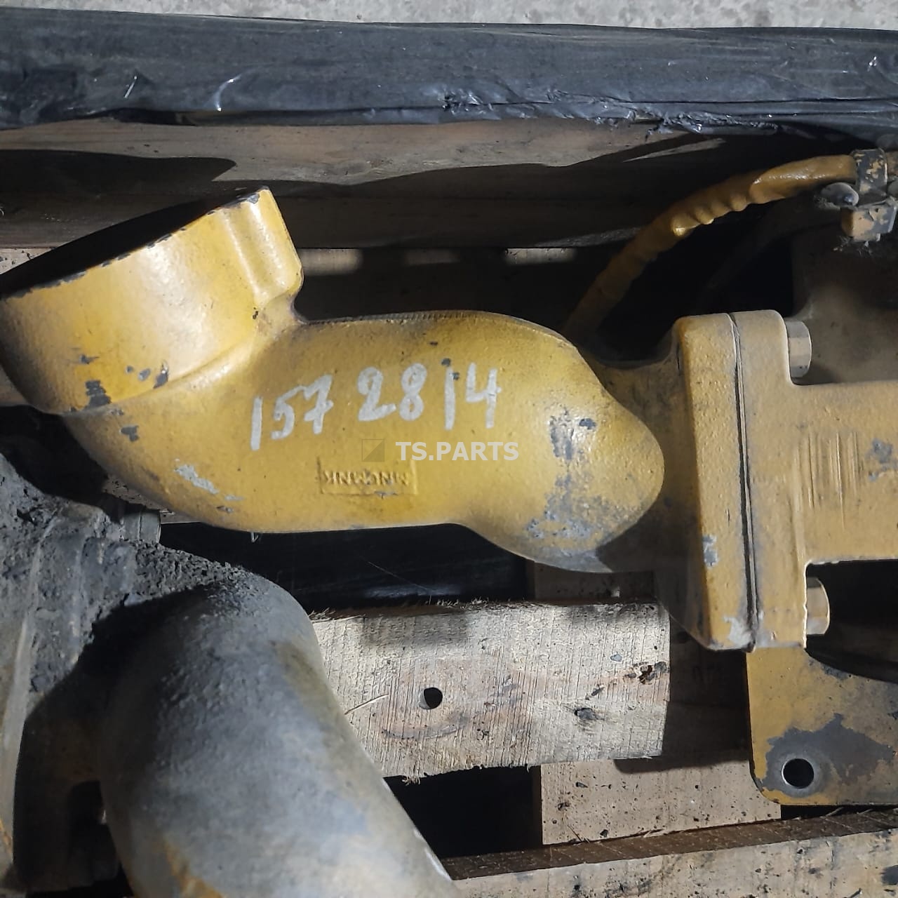 Труба 1572814-U