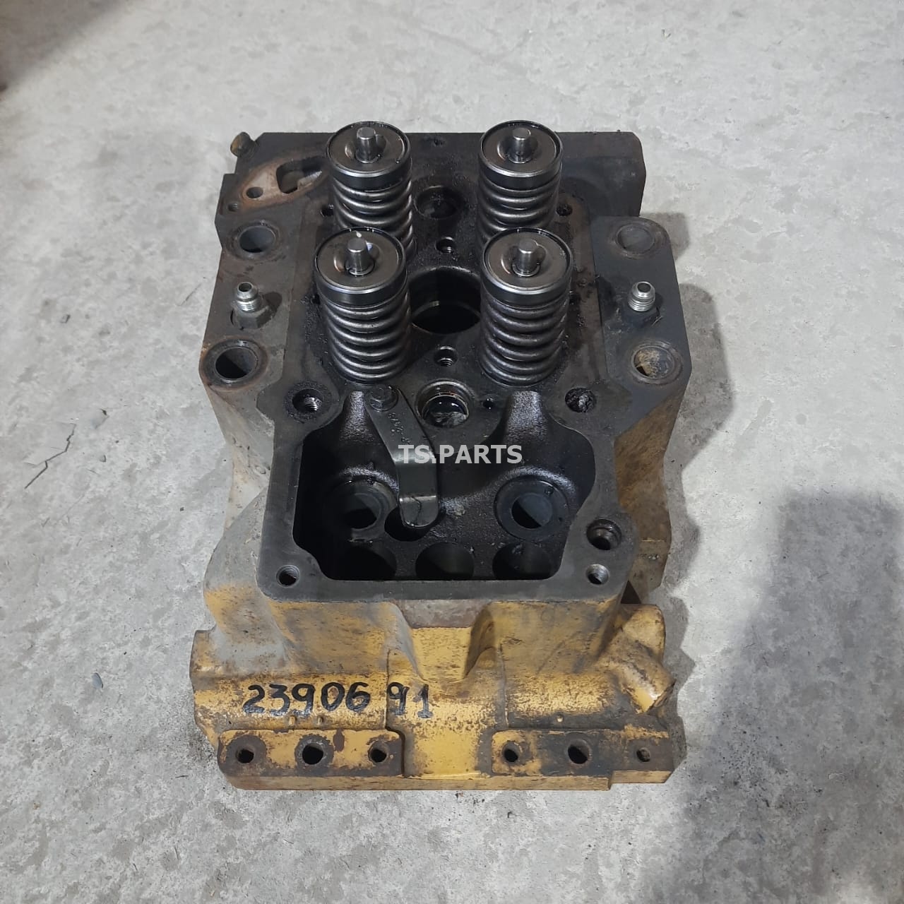 Головка блока цилиндров 3508, 3508B, 3512, 3516, 3516B 2390691-U