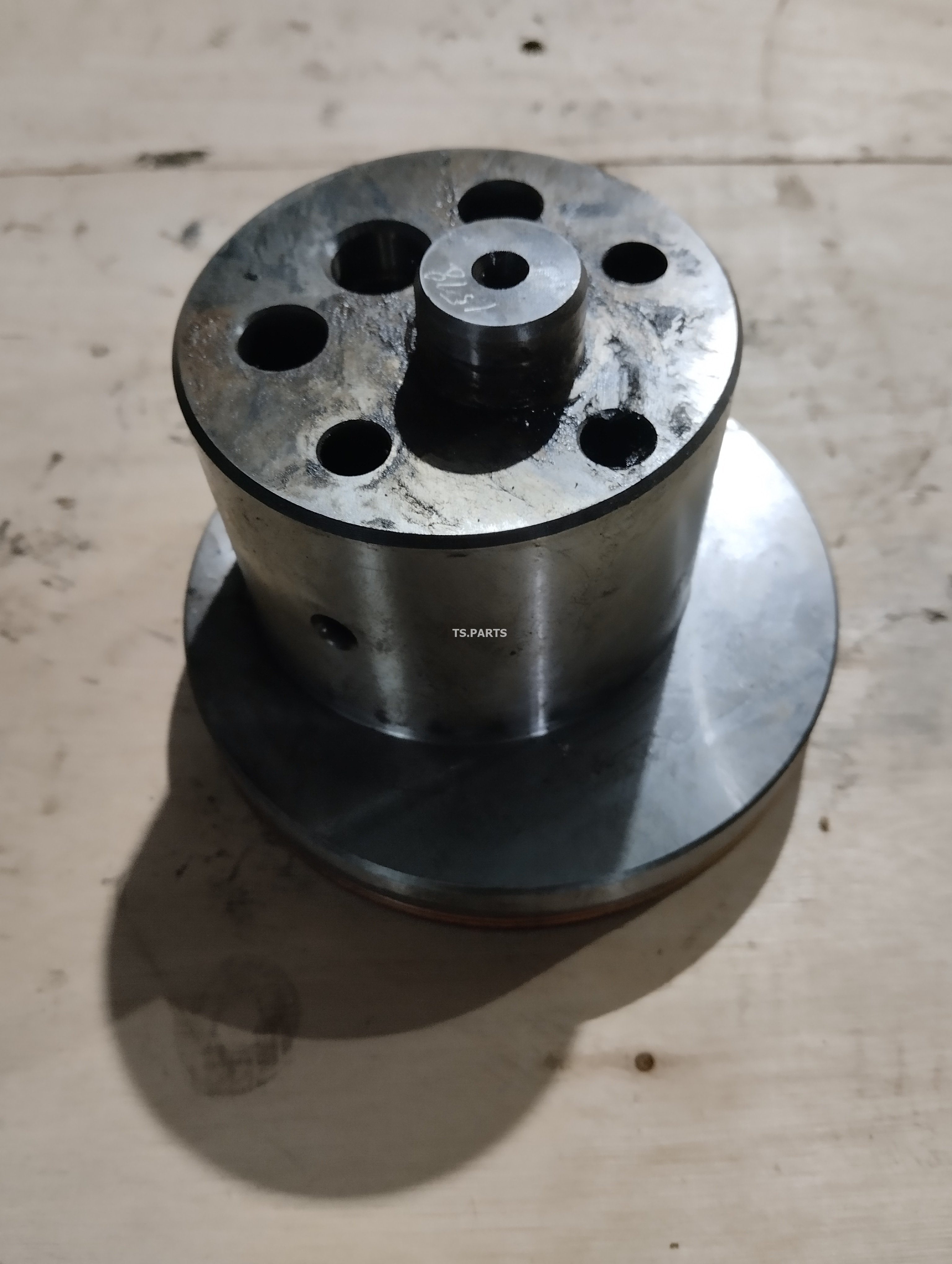 Вал шестерни ГРМ, вся линейка 35ХХ серии двигателей 7C3260-U