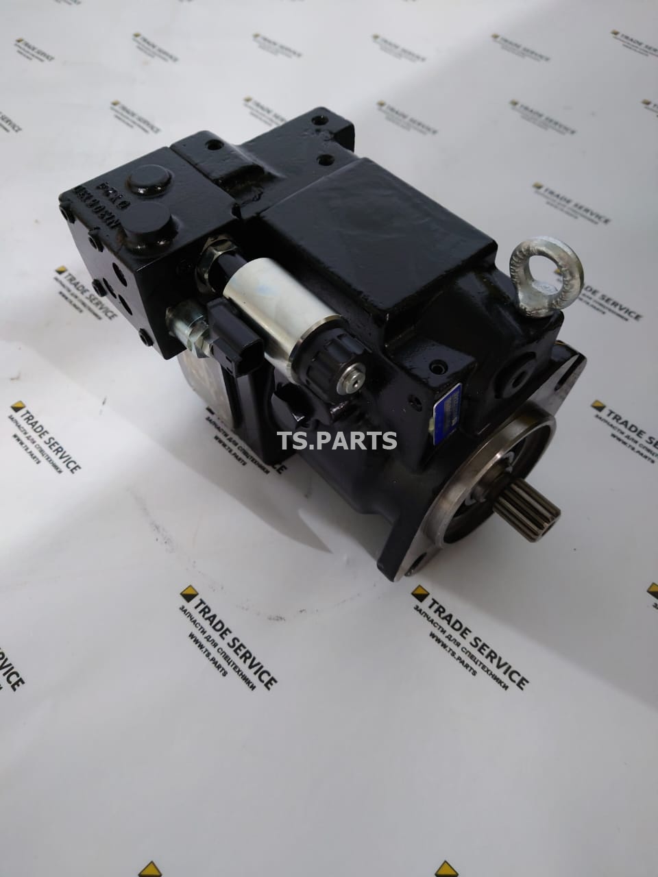 Насос гидравлический VOE17201756-BQ