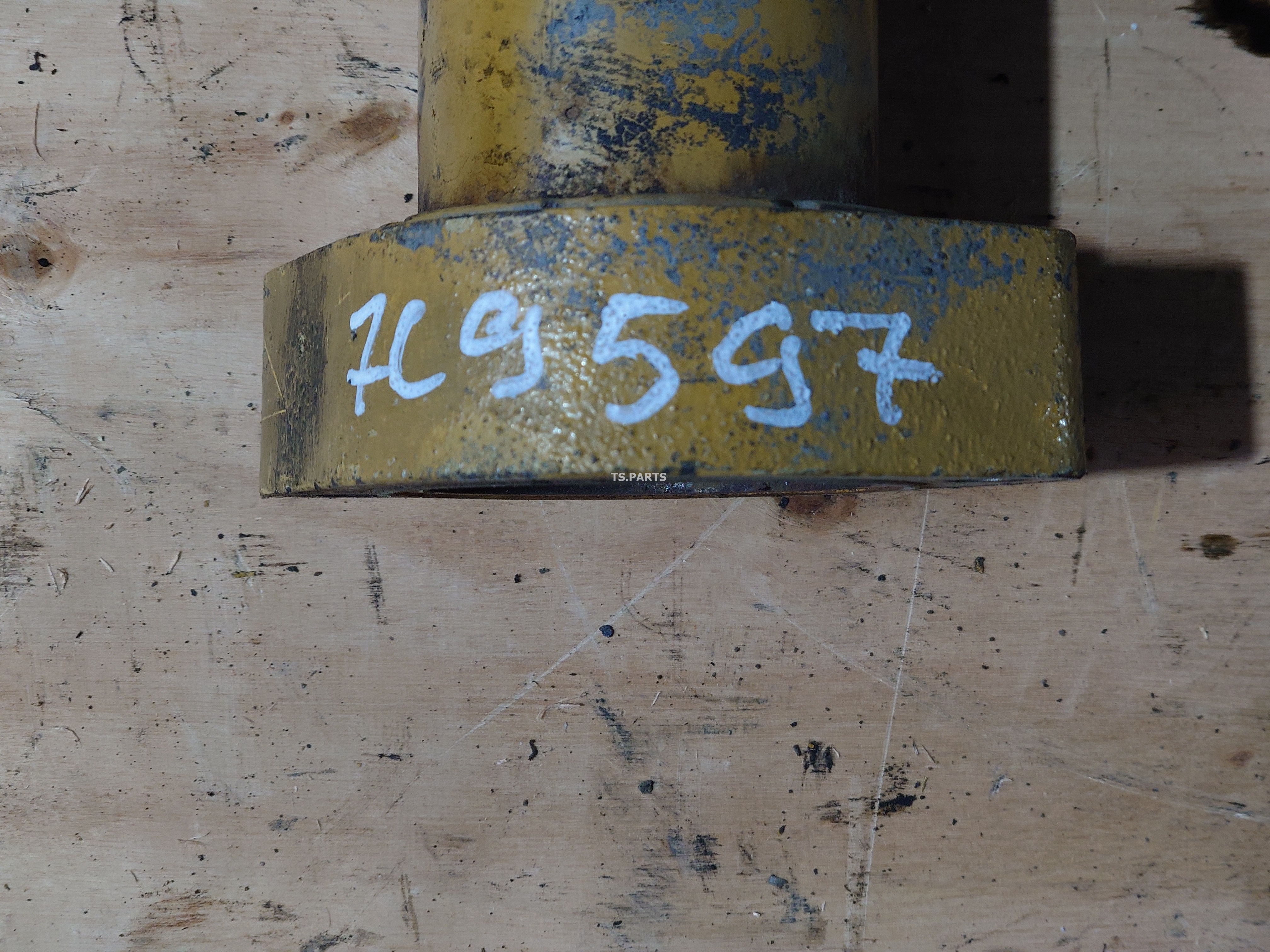 фланец 7C9597-U